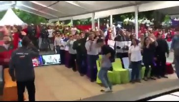 Maduro, rap şarkısı eşliğinde dans etti