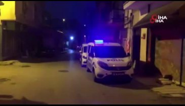 Herkesi salonda toplayıp ilişkiye zorladı, yaşananlar evdeki kameraya yansıdı
