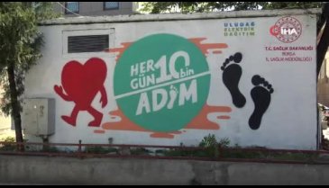 Sağlık için 'Her gün 10 bin adım' Bursa'da trafoda yerini aldı