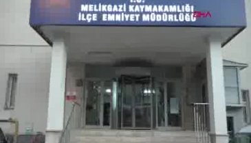 Aranan şahıs polisi karşısında görünce 5. kattan atladı