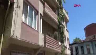 Bursa'da apartmanın altındaki türbe görenleri şaşırtıyor