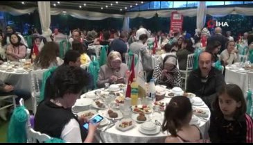 Bursa'da lösemili çocuklar aileleriyle iftarda buluştu