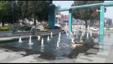 Bursa'da süs havuzlarında tehlikeli eğlence