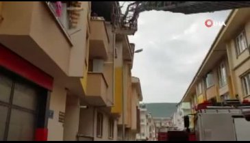 Bursa'da babasına kızdı evi yaktı
