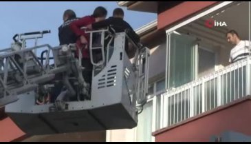 Yangın paniği! 3 kişi yaralandı