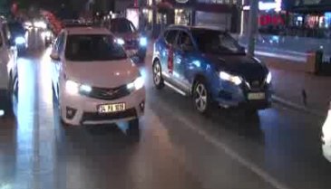 Şampiyonluk turu atan taraftarlara saldırı