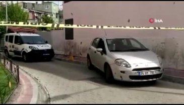 Araçtaki 4 kilo altını çalıp kaçtılar