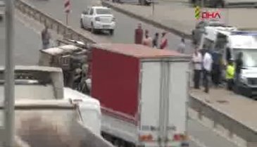 Kontrolden çıkan kamyonet devrildi! 2 yaralı