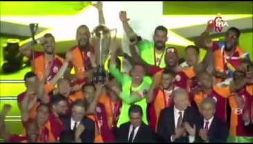 Galatasaray, 22. şampiyonluk kupasını aldı