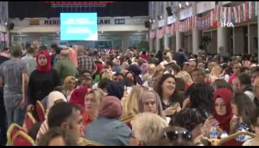 AK Parti Bursa İl Teşkilatı iftarda buluştu