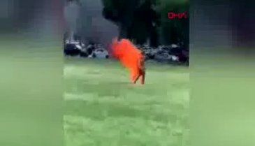 Beyaz Saray'ın önünde kendisini ateşe verdi