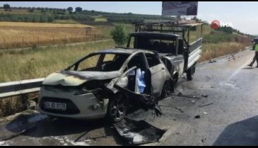 Bursa'da güvenlik şeridinde duran otomobile karpuz yüklü kamyonet çarptı: 1 ölü