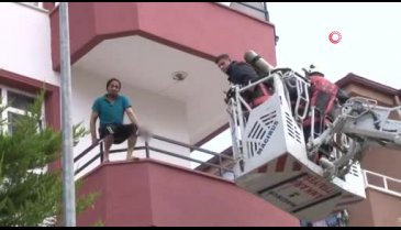 İntihar girişimini görüntülemek için birbiriyle yarıştılar