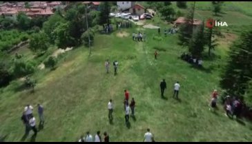Bursa'da yüzlerce genç dağda tanışıp evleniyor