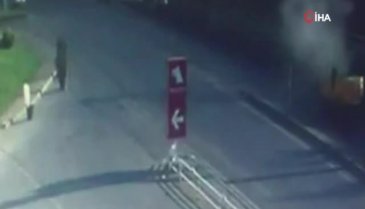 Ticari taksinin takla atması kamerada