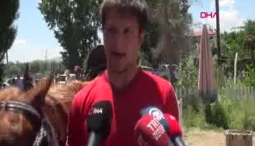 Kısa dönem askerliğe at sırtında gidecek!