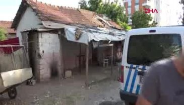Oyun oynarken bulduğu kelepçe bileğinde kaldı