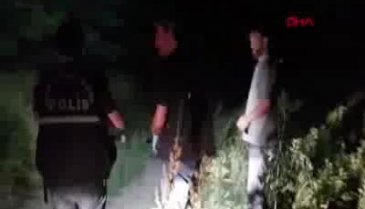 Bursa'da tabancayla oynarken arkadaşını ayağından vurdu