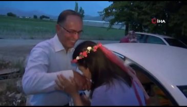 Amerikalı geline kına gecesi