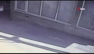 Bursa'da bacadan halatla indiler, çelik kasayı böyle patlattılar