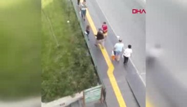 Dilenciden sokak ortasında 'bölgeme girdiniz' dayağı