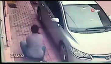 2 yaşındaki çocuk beton zemine çakıldı