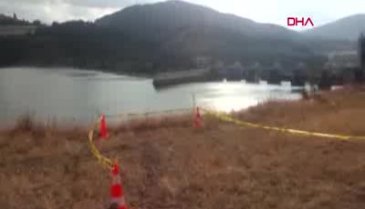 Psikolojik tedavi gören kişi otomobili baraj gölüne sürdü