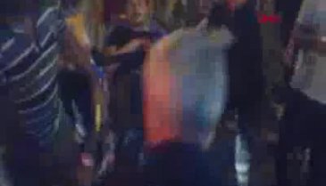 Bursa'da otomobilini evinin önüne park eden komşusunu bıçakladı