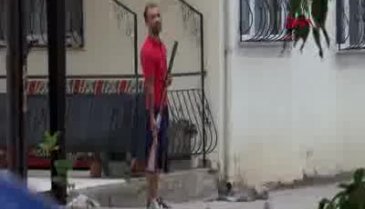 Kovulan işçi, ustabaşını bıçakladı, tüfeği çenesine dayayıp polise direndi