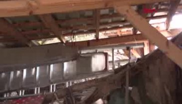 Bursa'da evin bahçesinde bulunan 550 yıllık hamam depo olarak kullanılıyor