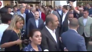 Soylu, 'İl Başkanı istifa' sloganı atanlara müdahale etti!