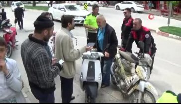 Bursa'da polis çakarlı elektrikli bisiklete ceza