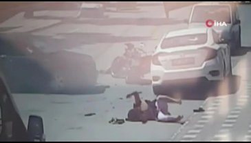 Feci kazada motosiklet sürücüsünün ayağı koptu!