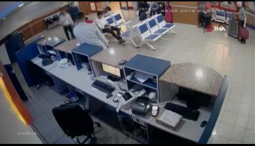 Otogarda akılalmaz olay: Bir gecede duvar ördü