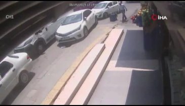 500 bin liralık altın hırsızlığı kamerada!