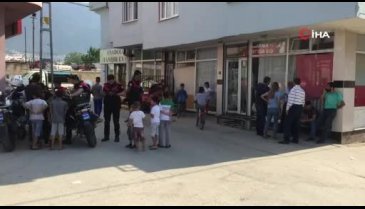 Bursa'da eniştelerini 50 liralık borç için bıçakladılar
