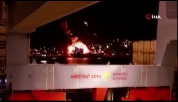 İzmir'de gemide patlama!
