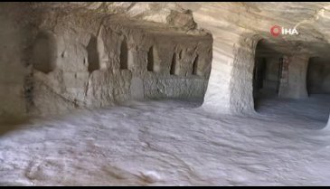 Roma askerlerinin atları için yapılmış bin 500 yıllık ahır bulundu