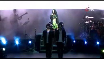 Hande Yener Bursa'yı salladı