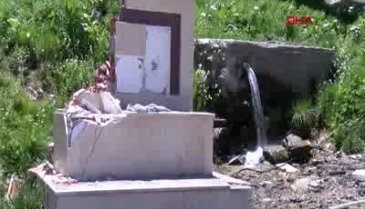Bursa Uludağ'daki kirlilik, karlar eriyince ortaya çıktı&nbsp;