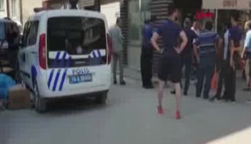 Bursa'da iskambil oynadığı arkadaşını bıçakladı