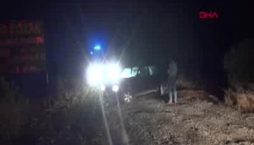 İzmir'de üzerlerine yıldırım düşen baba ve kızı öldü