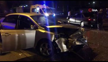 Bursa'da gece saatlerinde başlayan yağış kaza getirdi