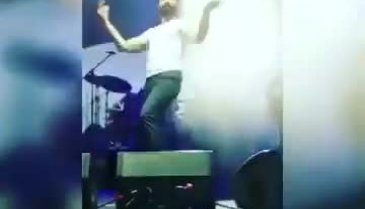 Koray Avcı'dan oryantal dans!