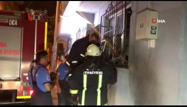 Bursa'da katil zanlısının evine molotoflu saldırı!