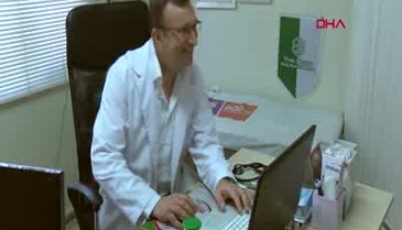 Bursa'da görev yapan doktor, 7'nci üniversite için sınava girdi