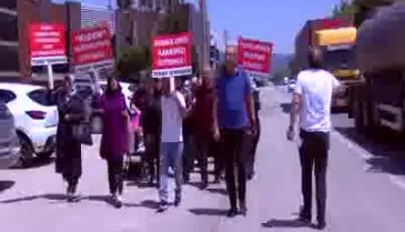 Bursa'da işten çıkarılan işçiler eylem yaptı