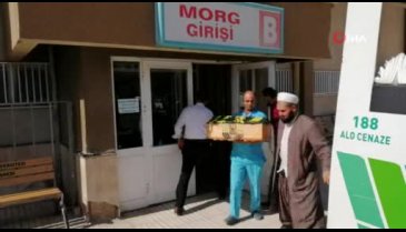 Çöpe atılan bebek kimsesizler mezarlığına defnedildi