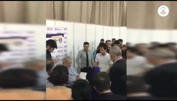 İnançer'in elini öpen Ortaylı: Şeyh olmasıyla ilgisi yok