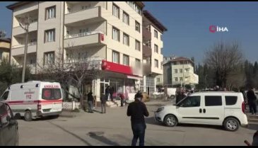 Bursa'da annelerini öldüren babalarından şikayetçi olmadılar